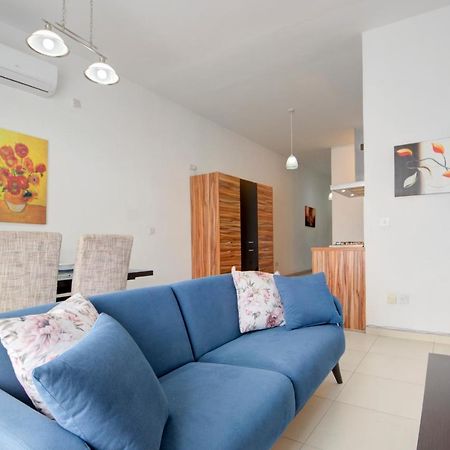 St Julians 2 Bedroom Apartment With Commanding Seaviews By Shortletsmalta Saint Julian's 외부 사진