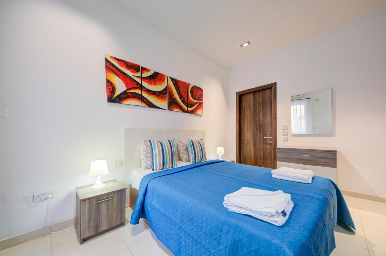 St Julians 2 Bedroom Apartment With Commanding Seaviews By Shortletsmalta Saint Julian's 외부 사진