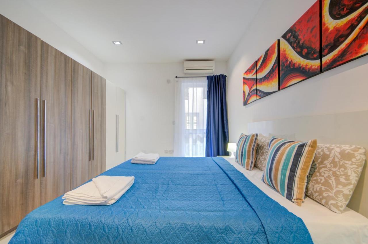 St Julians 2 Bedroom Apartment With Commanding Seaviews By Shortletsmalta Saint Julian's 외부 사진